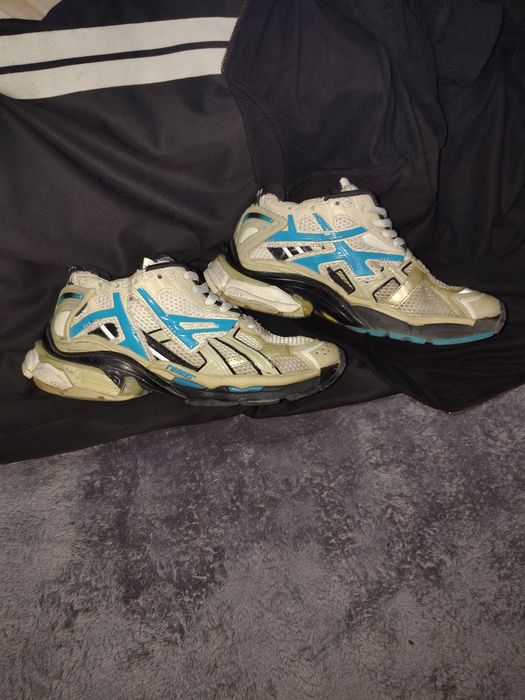 balenciaga runner