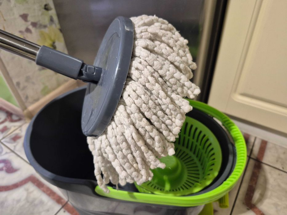 Комплект швабра и большое ведро с механическим отжимом (высота 32 см)