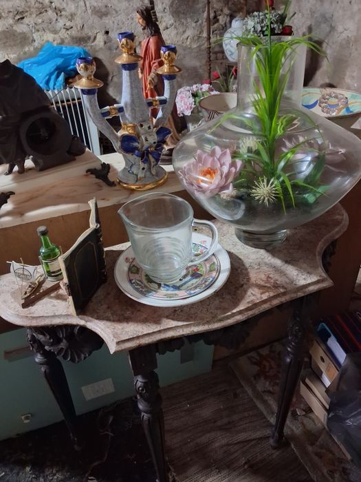 Conjunto de louças e decorações