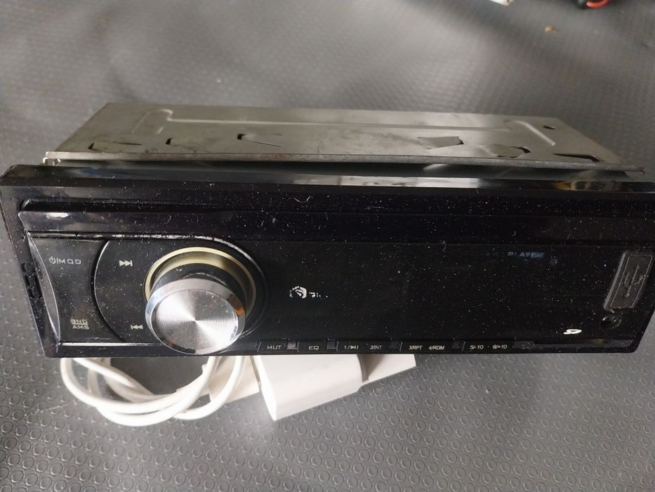 Auto radios  tft televisao / cd impecaveis
