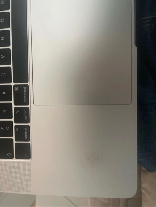 MacBook Pro 15" 2018447071794706534403