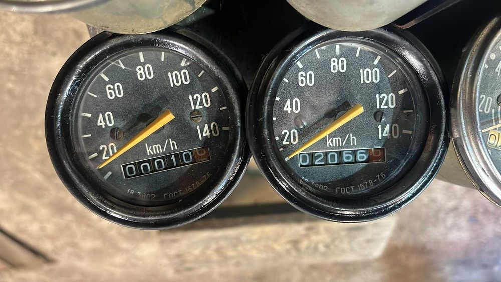 Спідометр К-750. Иж, МТ Восход Мінськ Тримачі скло одометр