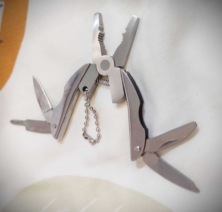 Брелок мультитул 5 в 1,  инструмент, компактный функциональный, новый