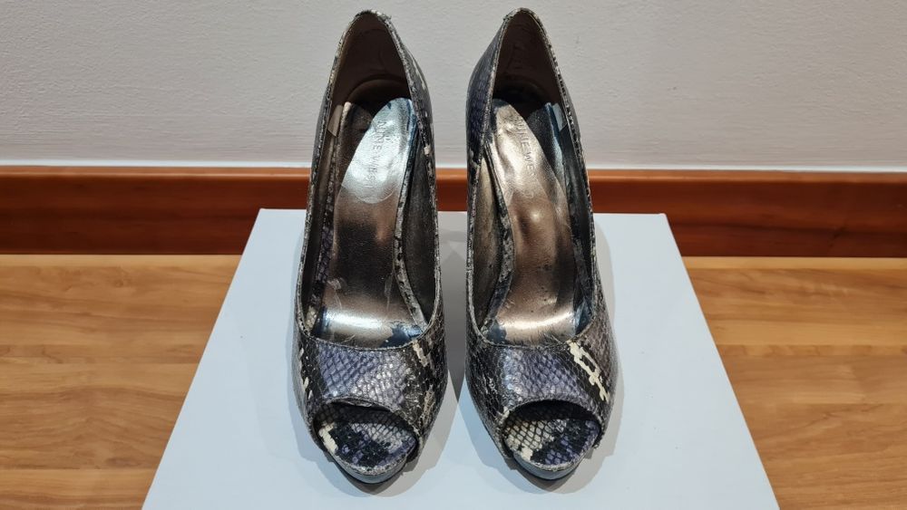 Sapatos em pele cobra, Nine West, 36