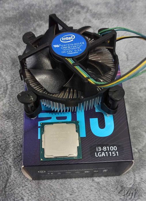 Procesor i3-8100 + chłodzenie box