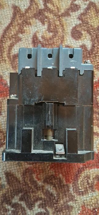 ПМЕ-211 магнітний пускач