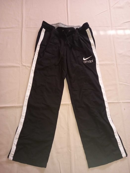 Spodnie sportowe damskie NIKE