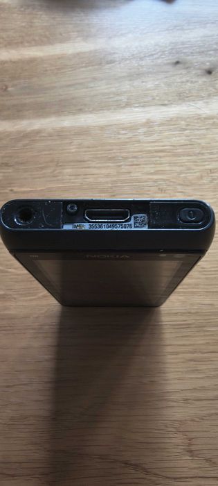 Klasyk , biały kruk  -  Nokia N8 , wyjście miniHDMI, ekran Amoled,