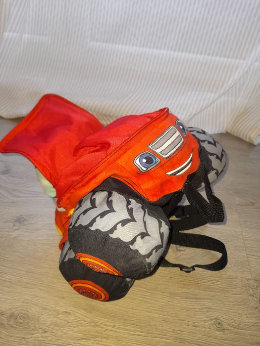 Mochilas Blaze e as Monster Machines