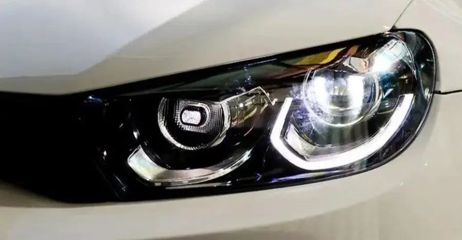 Volkswagen VW Scirocco 2008–2018 Reflektory Przednie LED DRL Projektor Komplet