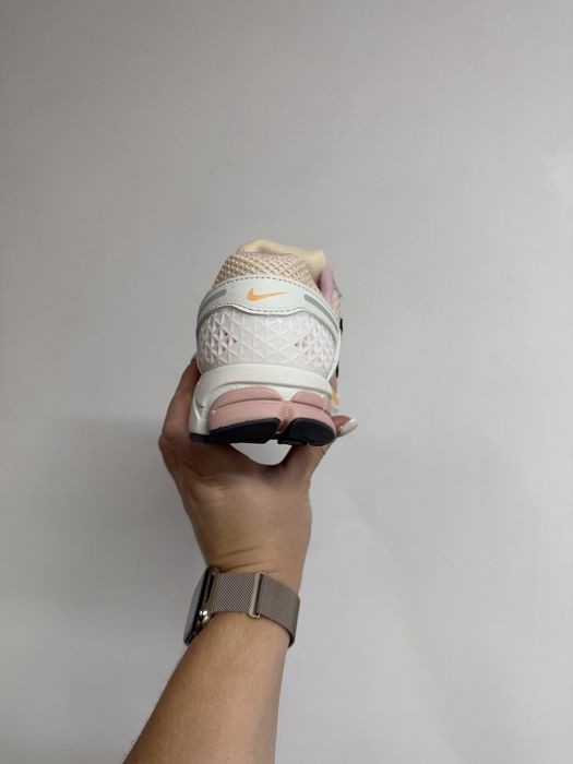 Кросівки Nike Zoom Vomero 5 Sail Particle Pink (37-41)