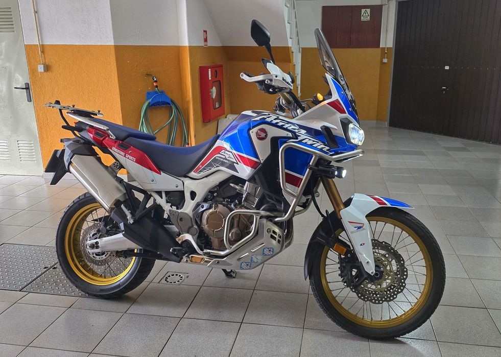 Honda CRF1000L África twin Adventure Sports Tricolor Dez 2019