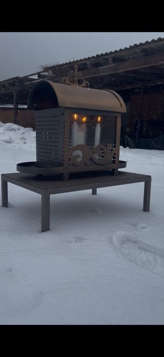 Кований світильник на цвинтар , капличка