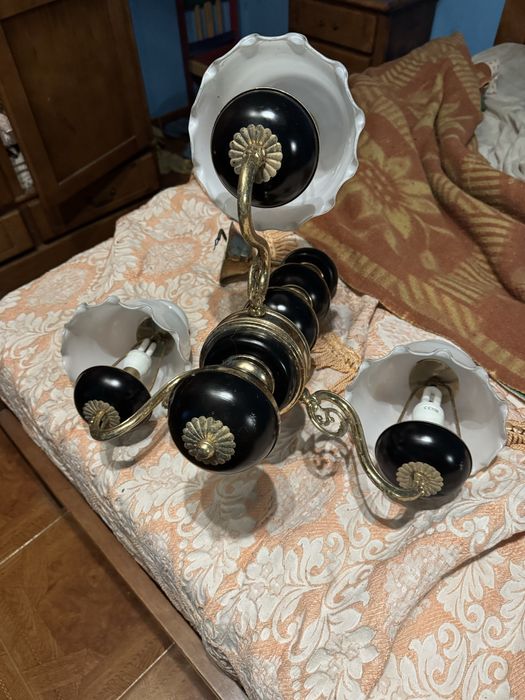 candeeiro em bom estado