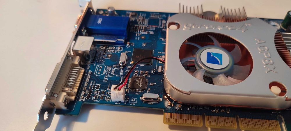 Albatron GeForce 4 Ti 4800 SE 128Mb DDR AGP