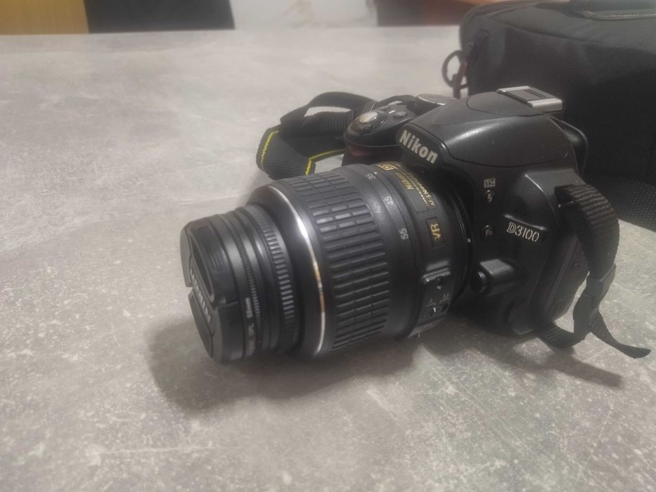 Aparat Nikon3100D, dobry stan, w zestawie torba i ładowarka
