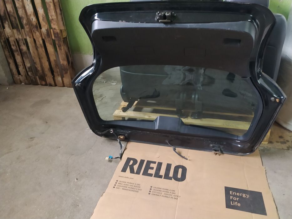 Klapa bagażnika toyota corolla e12 02-06r.