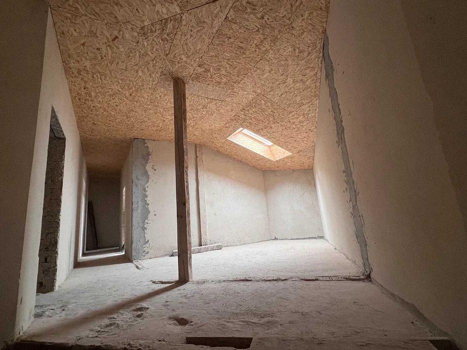 Продається 3к здана квартира в новобудові - 131м2.