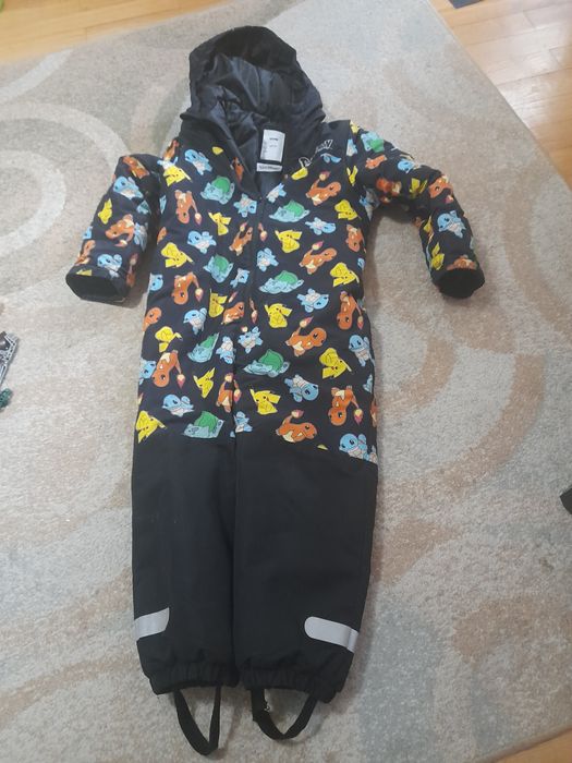 Kombinezon pokemon 128