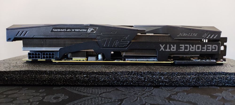 Placa gráfica Asus ROG Strix RTX 2080 Super Gaming Advanced 8GB