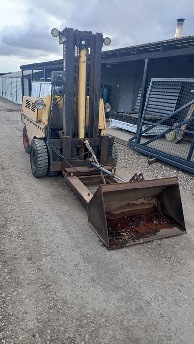 Wózek widłowy bułgar