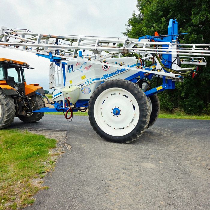 Opryskiwacz Kuhn Grand Large 3200l 28/27/24m, 7sekcji jaskółki