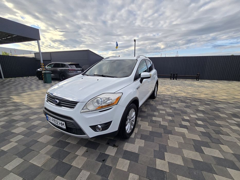 Автомобіль FORD KUGA