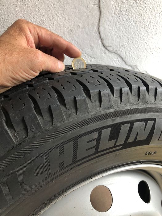 Pneu Camper 215/70 R15, suplente de autocaravana ( para suplente )