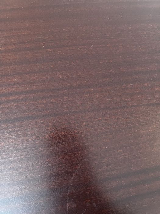 Mesa de madeira redonda + 3 cadeiras