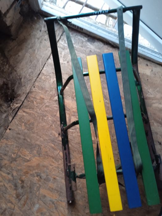 Продам  дитячі санки.Зручні,якісні в ідеальному стані.