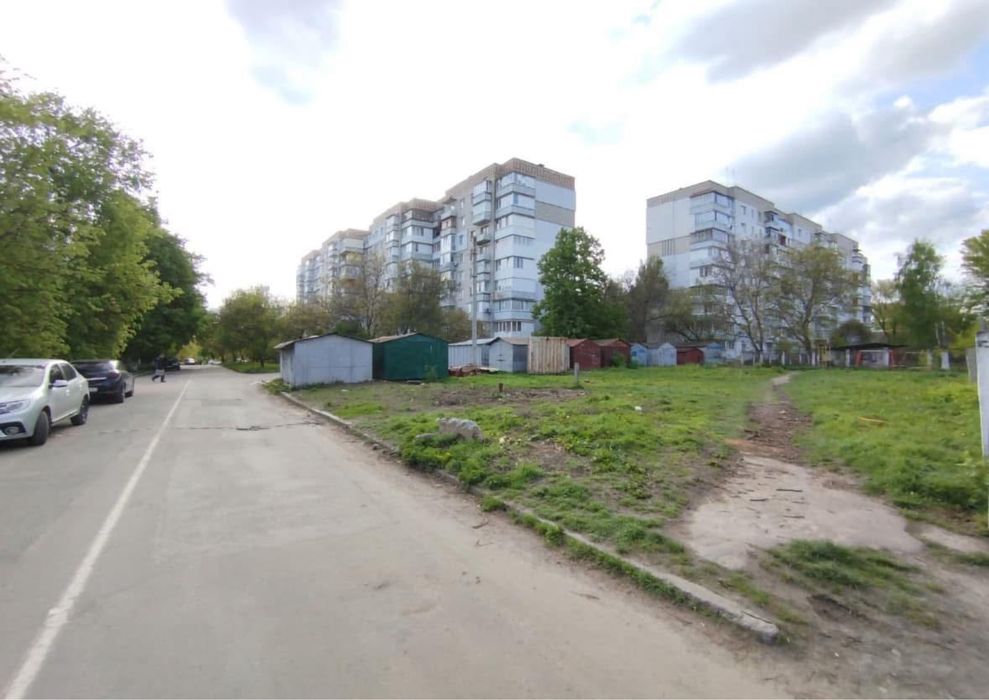 Ділянка в центрі міста. 8сот. Біля ЦНАПу(м-н Електрон), 11шк, 12садка