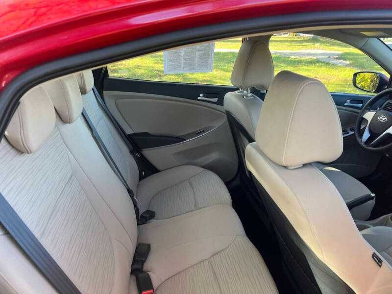 2016 Hyundai Accent SE