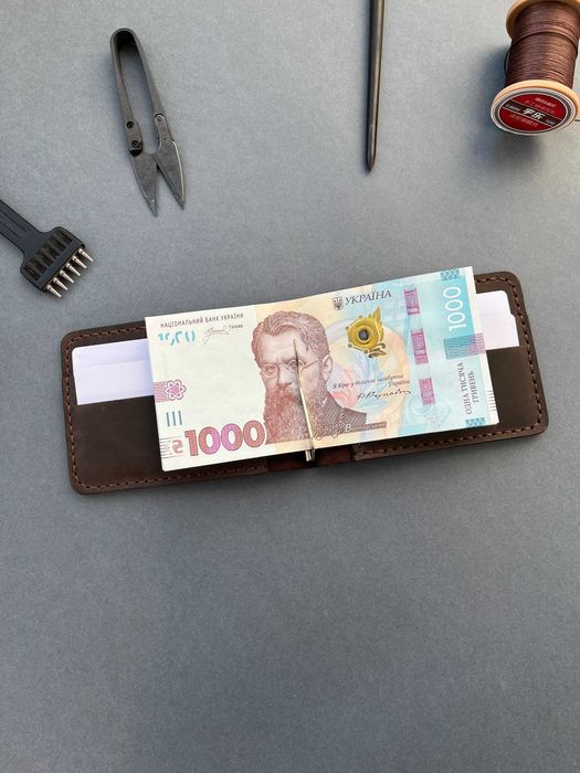 Зажим для денег/ Притиск для коштів