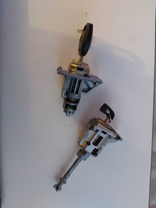 Аварійне відкривання замка дверей авто, ремонт замків, нові ключі чіп