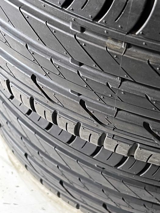 Pneus Bridgestone Turanza T001 - 215/50/18 - Como NOVOS