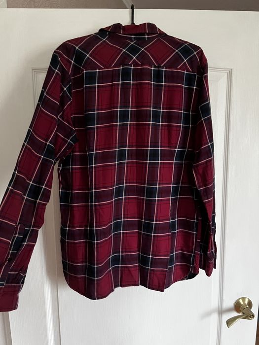 Чоловіча клітчата сорочка