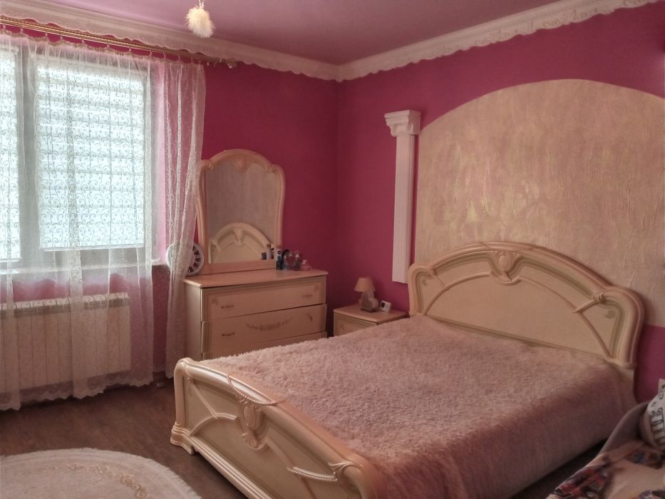 Продам новий будинок в хорошому стані