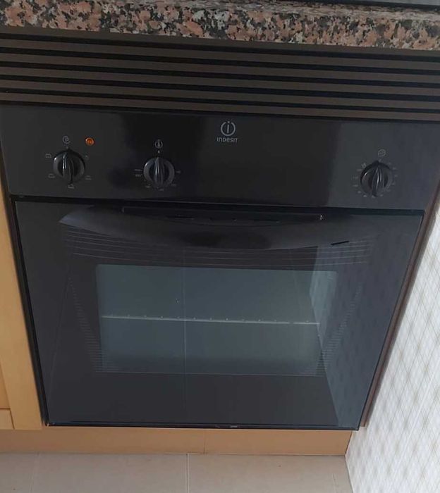Vendo fogão Indesit