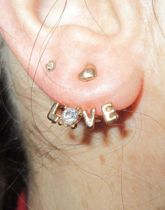 Brincos Dourados LOVE