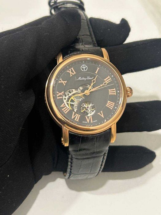 Швейцарські годинники Mathey-Tissot.