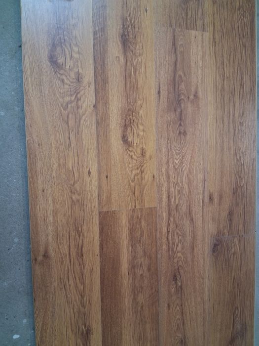 Panele podłogowe dębowe