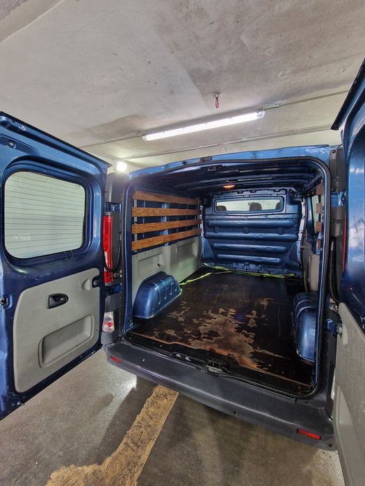 Renault trafic 2.0dci 115cv versão top gama