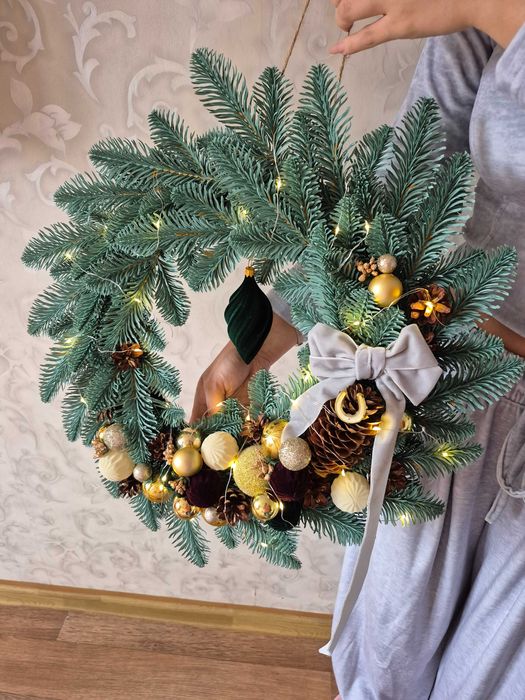 Різдвяні новорічні віночки ручної роботи  | святковий декор