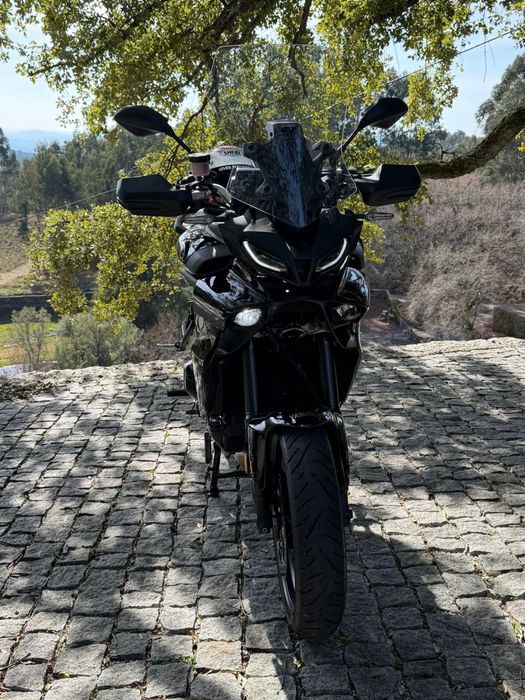 Yamaha Tracer 900 imaculada