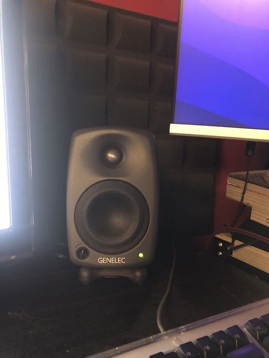 Vendo Par colunas Genelec 8020A bi-amplificados