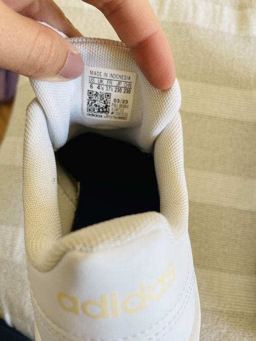 Adidas brancos 37, como novos