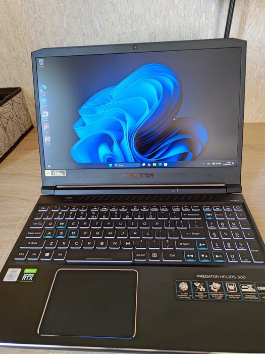 Acer Predator Helios 300 /Intel Core i7-10750H/NVIDIA GeForce RTX 2060/16 GB  RAM/1 TB SSD