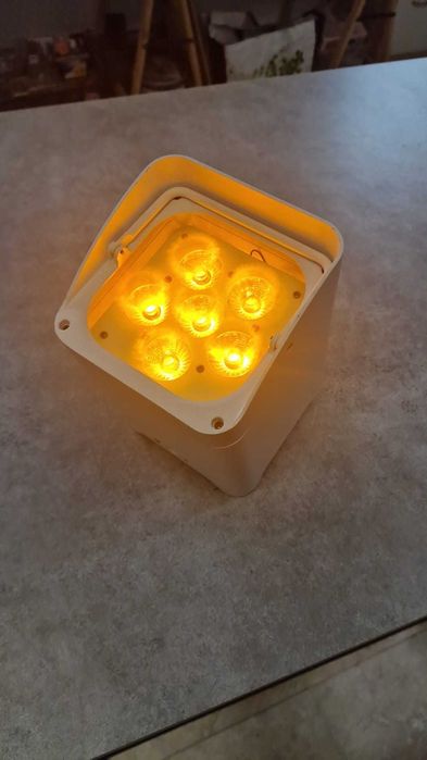 ALUGUER PAR LED para Iluminação do salão de recepção