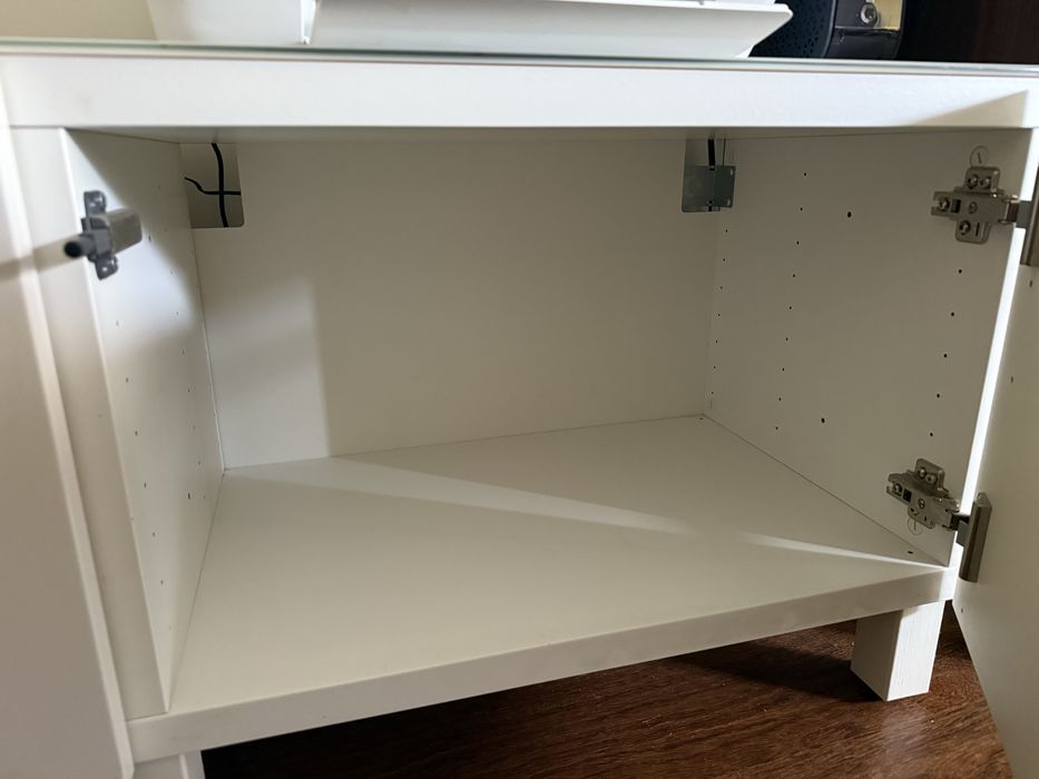 Móvel para Televisão Branco - Usado - em bom estado