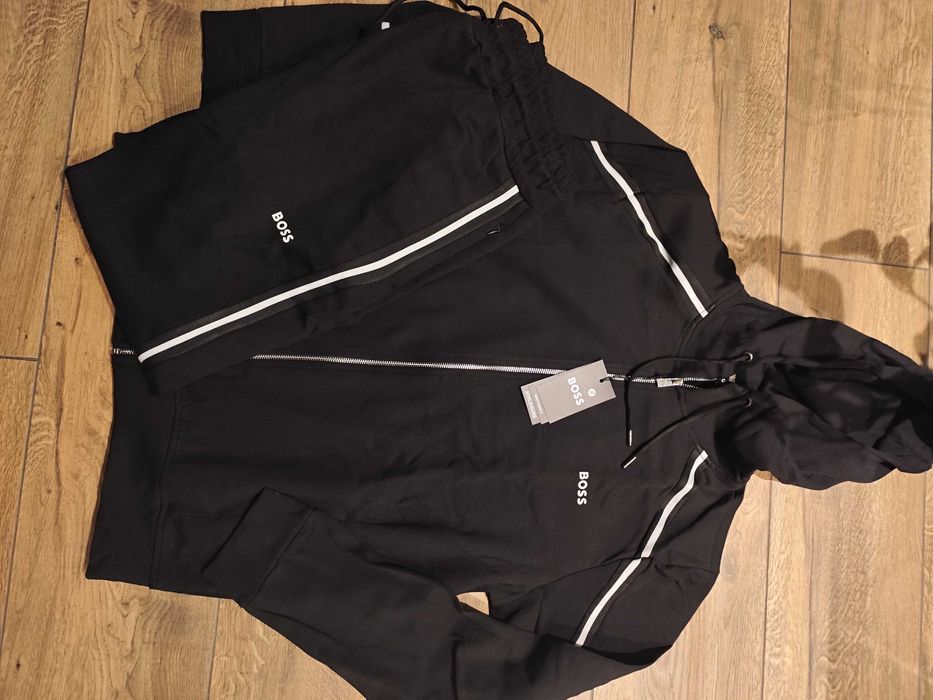 Nowe dresy męskie komplet spodnie bluza Hugo Boss xl/XXL czarne bawełn
